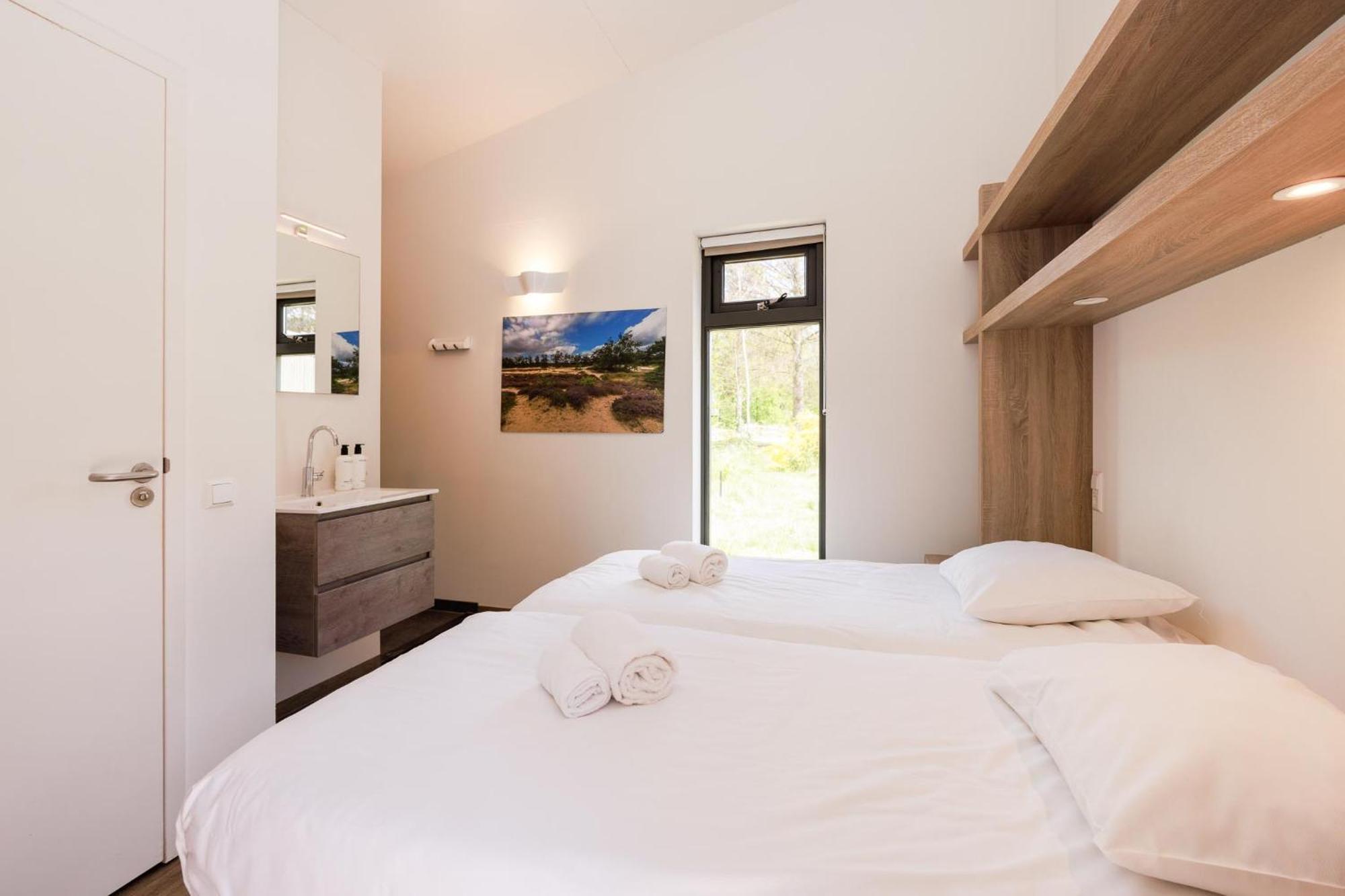 Dutchen Zeegser Duinen Suitelodges Exterior photo